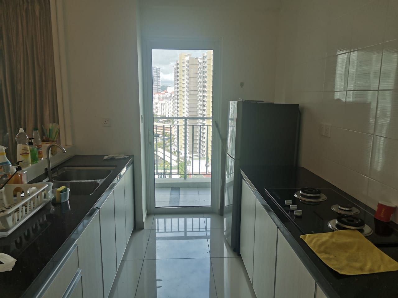 Imperial Residence 2cp 1100sf 530k - photo 2
