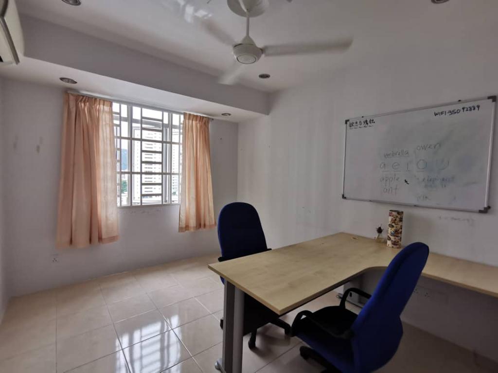 D Piazza 1300sf 1cp 585k - photo 7