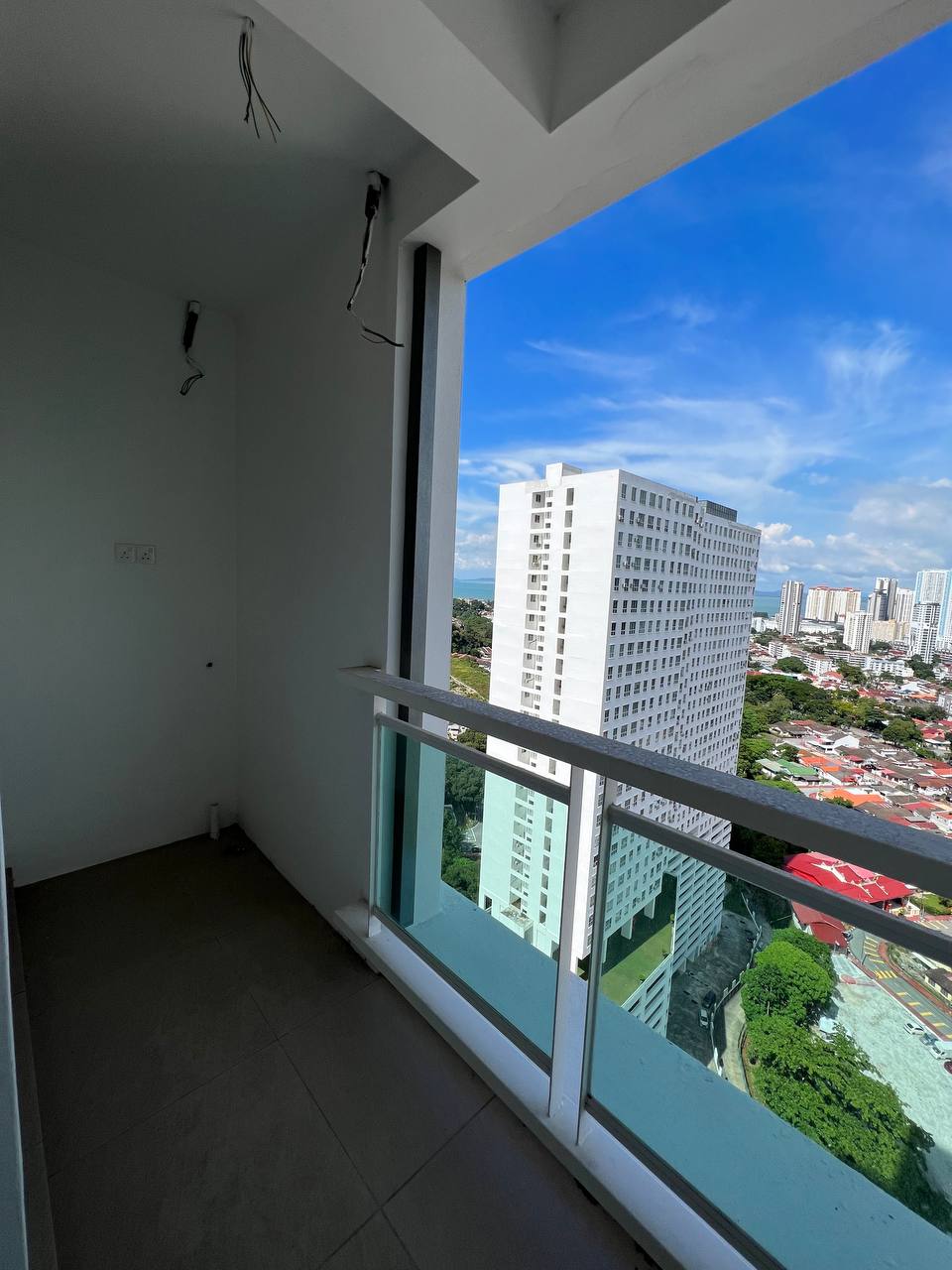 Skyridge Garden 1450sf 800K - photo 7
