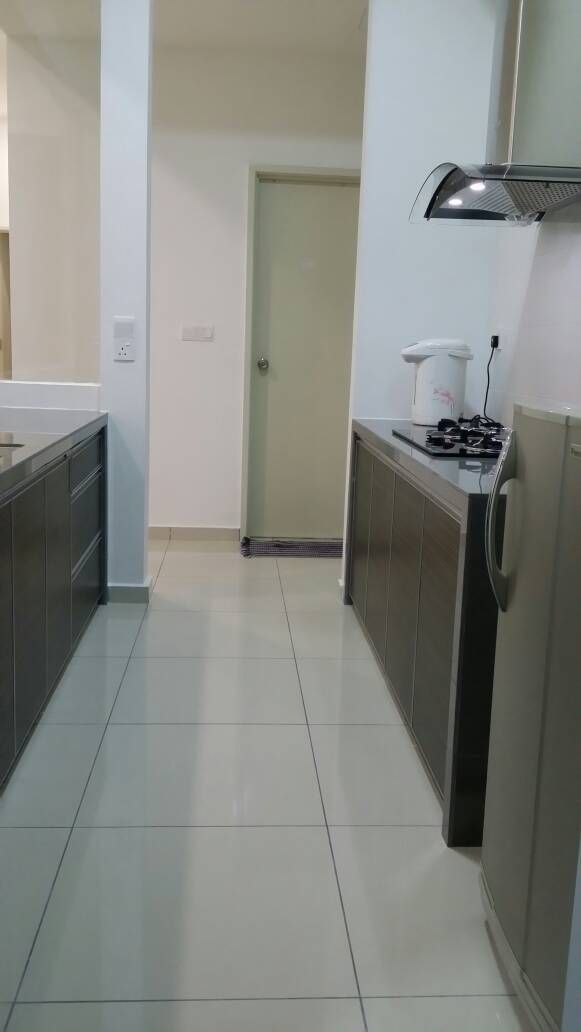 Imperial Residence 2cp 1100sf 600k - photo 2