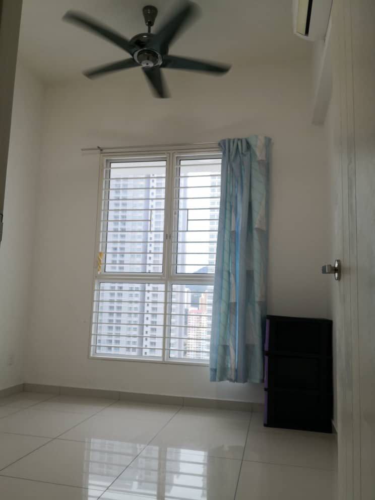 Imperial Residence 2cp 1100sf 580k - photo 4