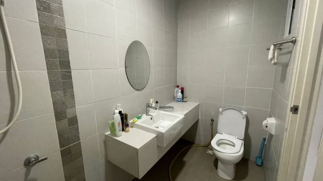 Imperial Residence 2cp 1100sf 580k - photo 8