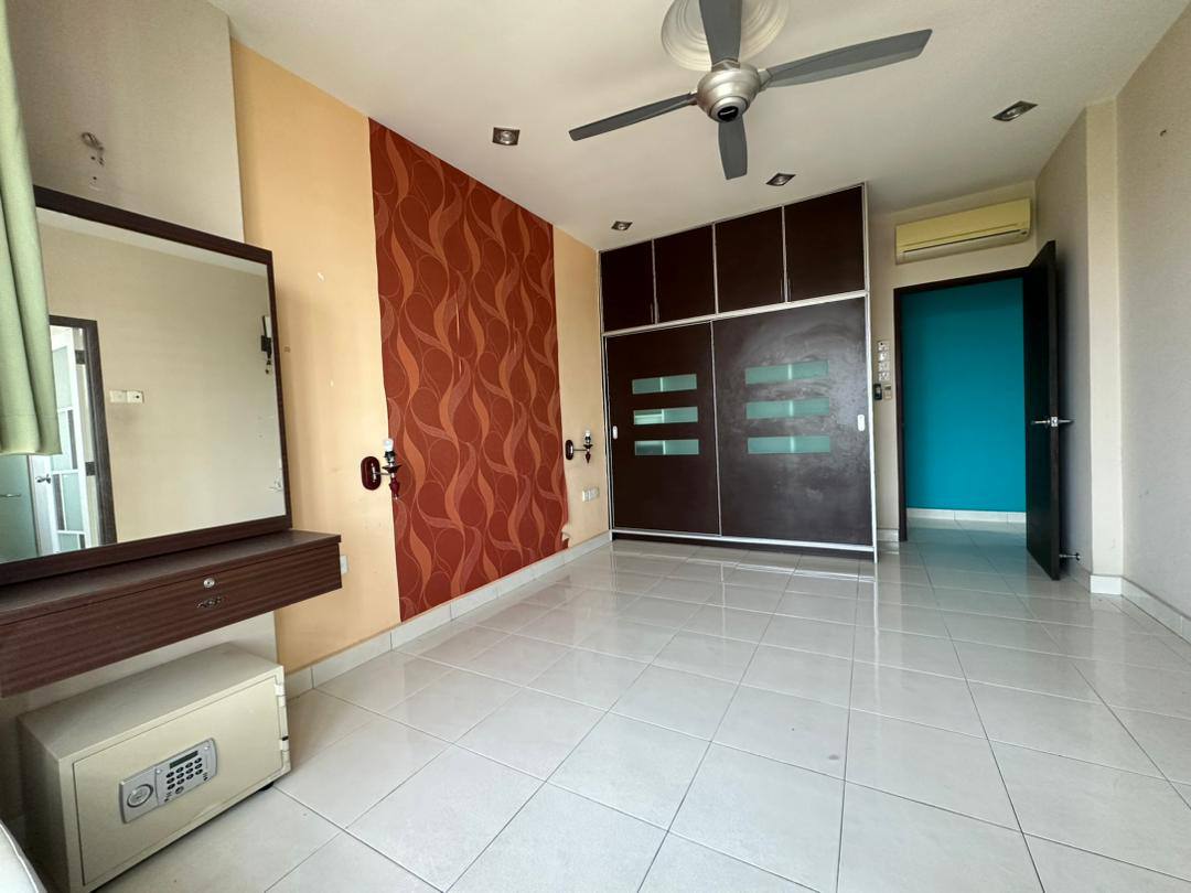 Regency Heights 485K-sold - photo 2