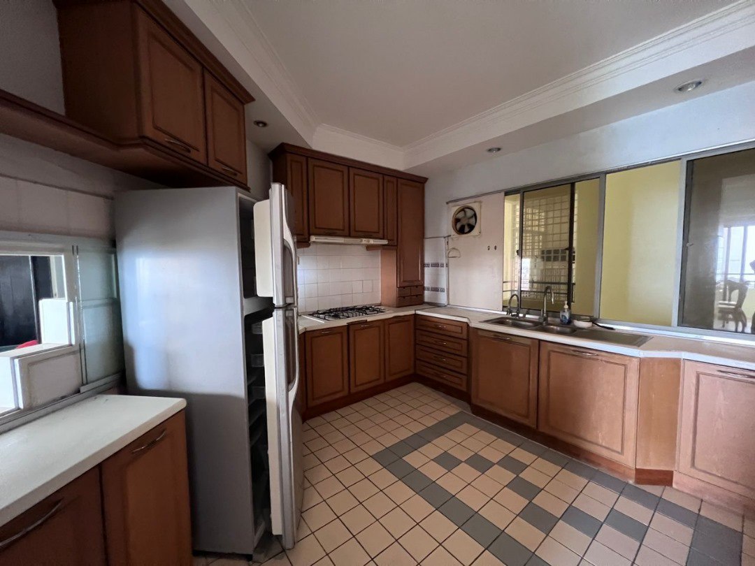 Diamond Villa Duplex 2500sqft 985k - photo 2