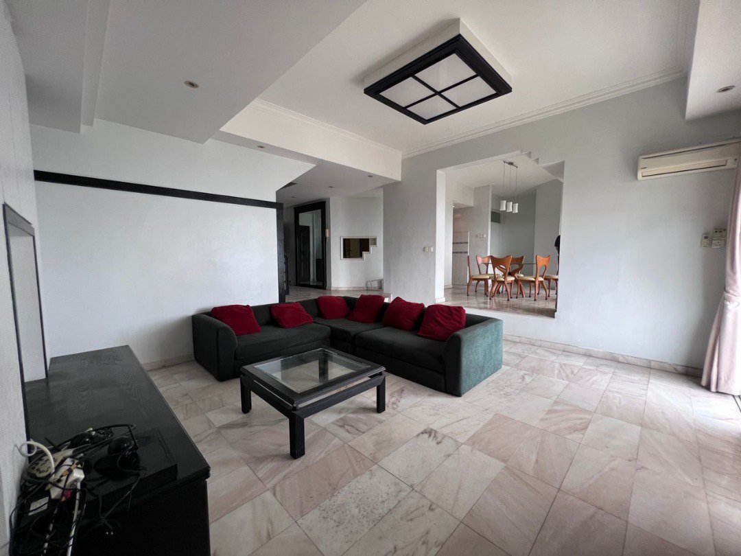 Diamond Villa Duplex 2500sqft 985k - photo 3