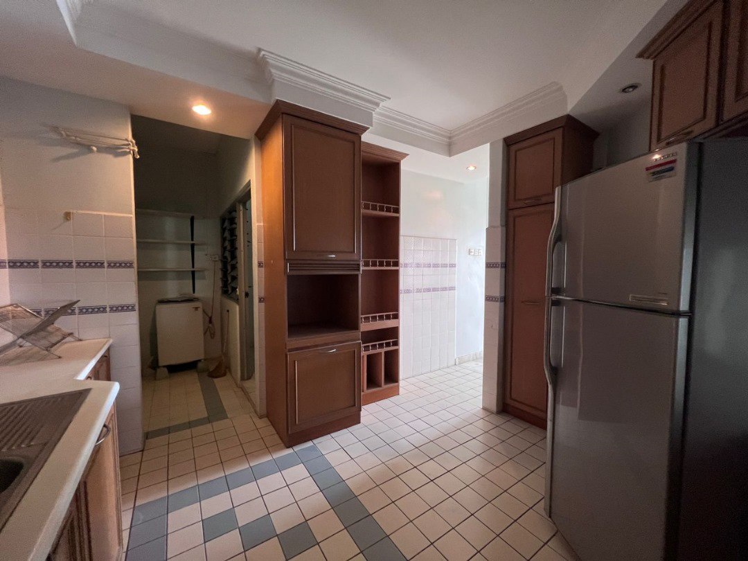 Diamond Villa Duplex 2500sqft 985k - photo 5