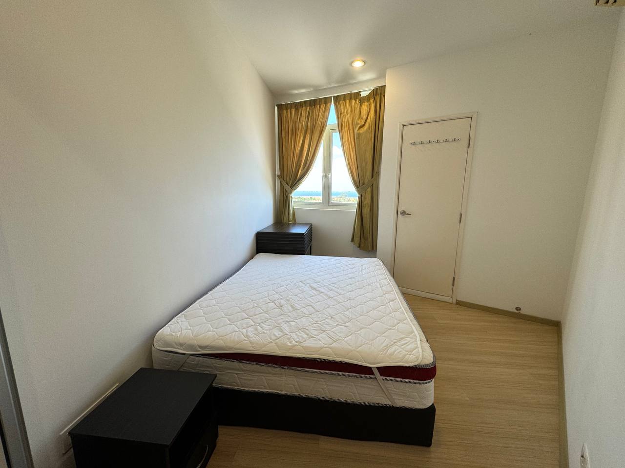 Island Plaza Deluxe Studio Suite 668sf ffr 550k - photo 2