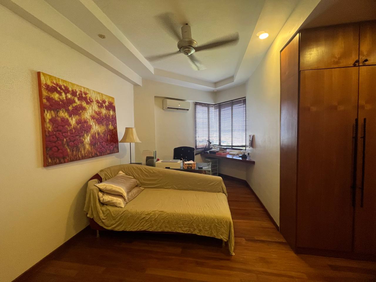 Marina Bay 1670sqft 2cp S1,008,88 - photo 12