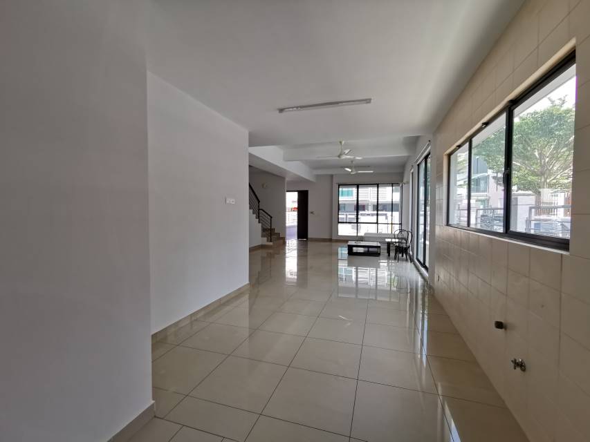EndLot Kinrara Residence 3 Sty Superlink - photo 3
