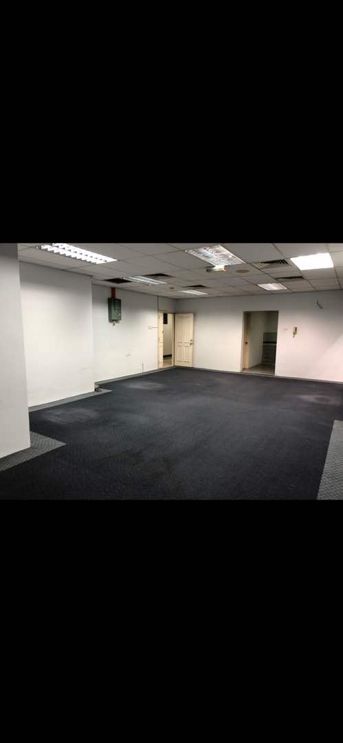 Wisma UOA II Fitted Unit For Rent