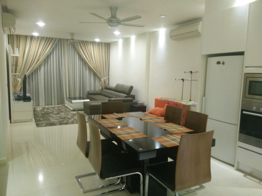 6 Capsquare Full Furnished Unit