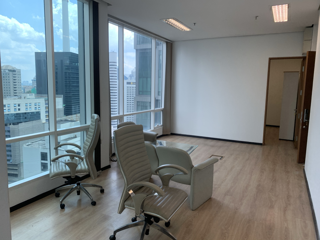 SOHO Suites KLCC Office For Rent