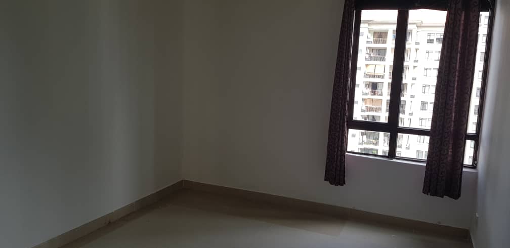 Royal Domain Condo For Rent - photo 7