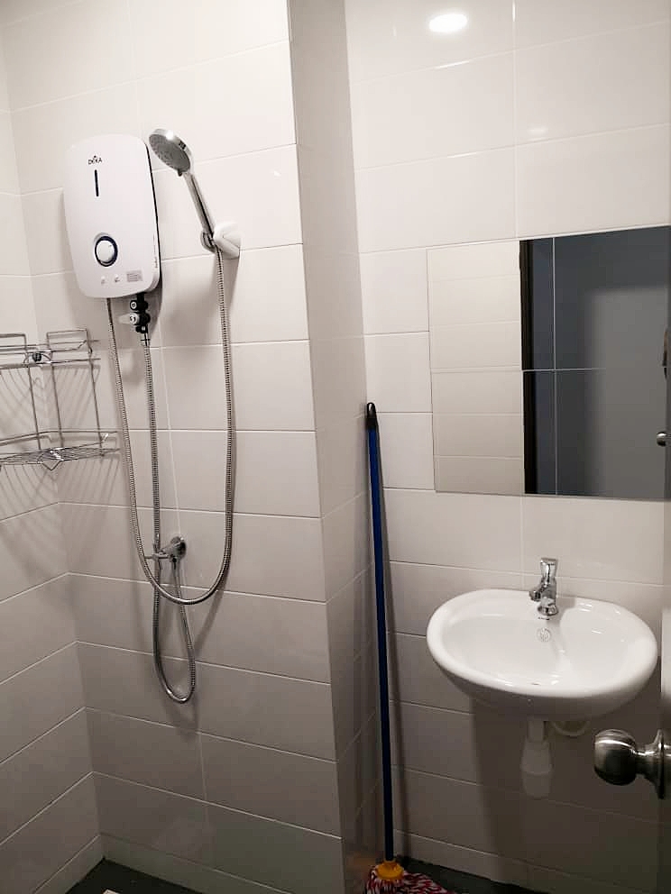 Landmark Residence For Rent - photo 9