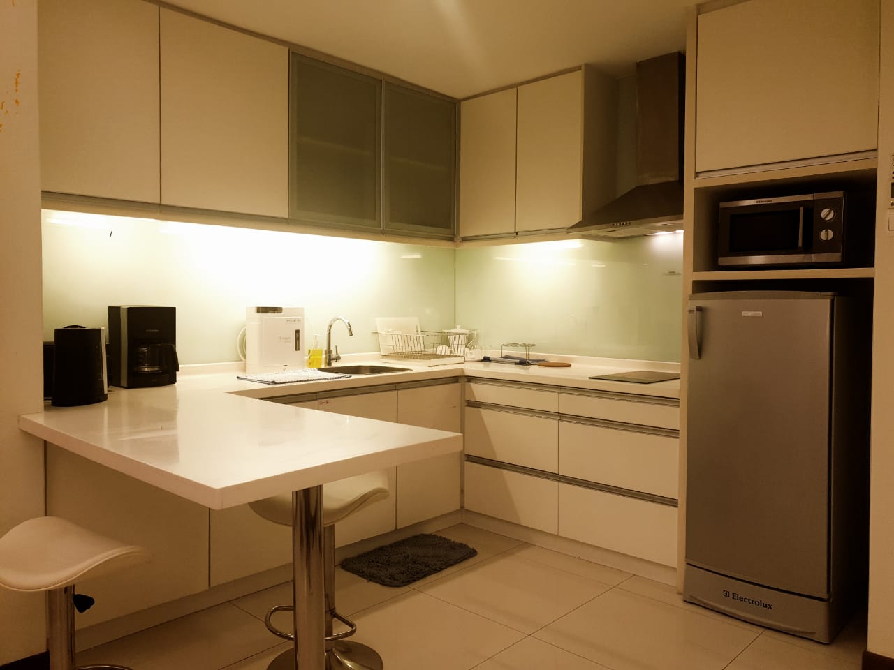 Cormar Suites For Rent - photo 2