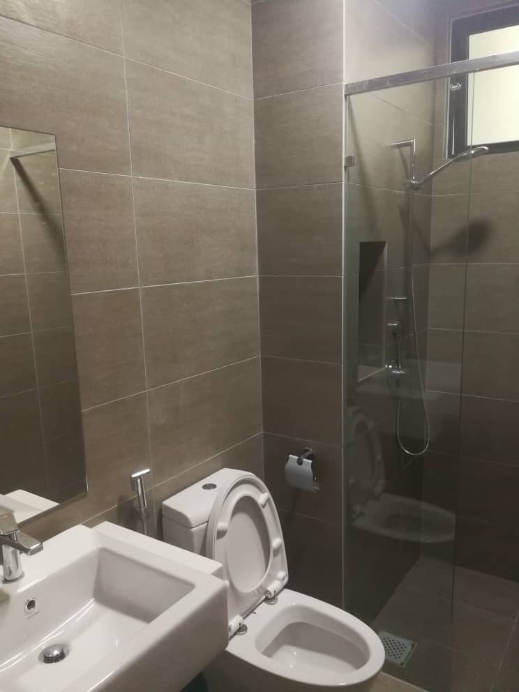 Citizen Partly Furnished High Floor For Rent - photo 2
