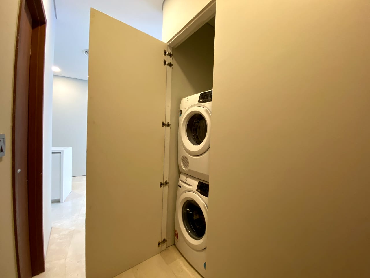 Sky Suites For Rent - photo 11