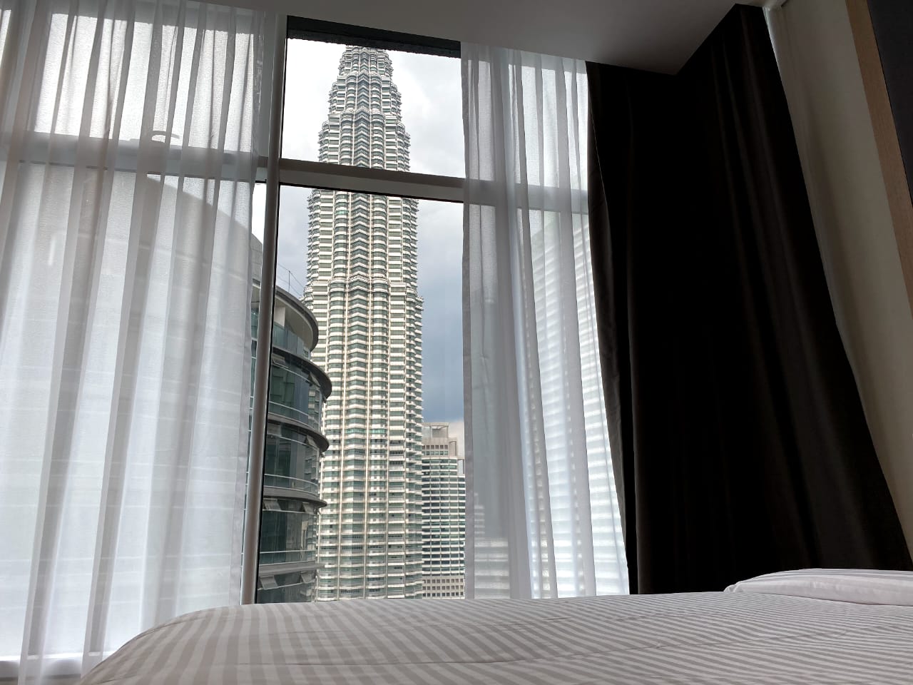Sky Suites For Rent - photo 12