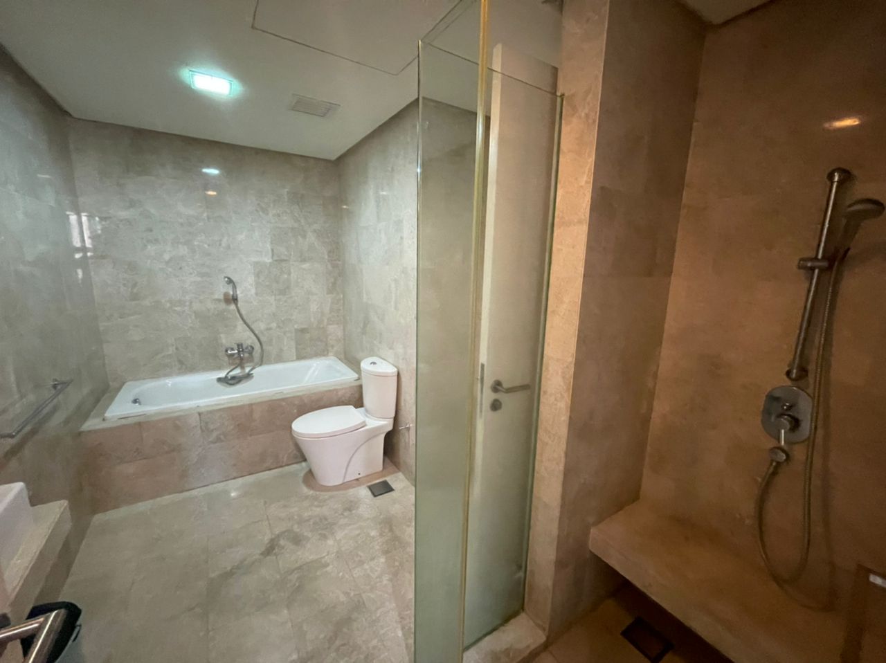 Hampshire Place For Rent - photo 5