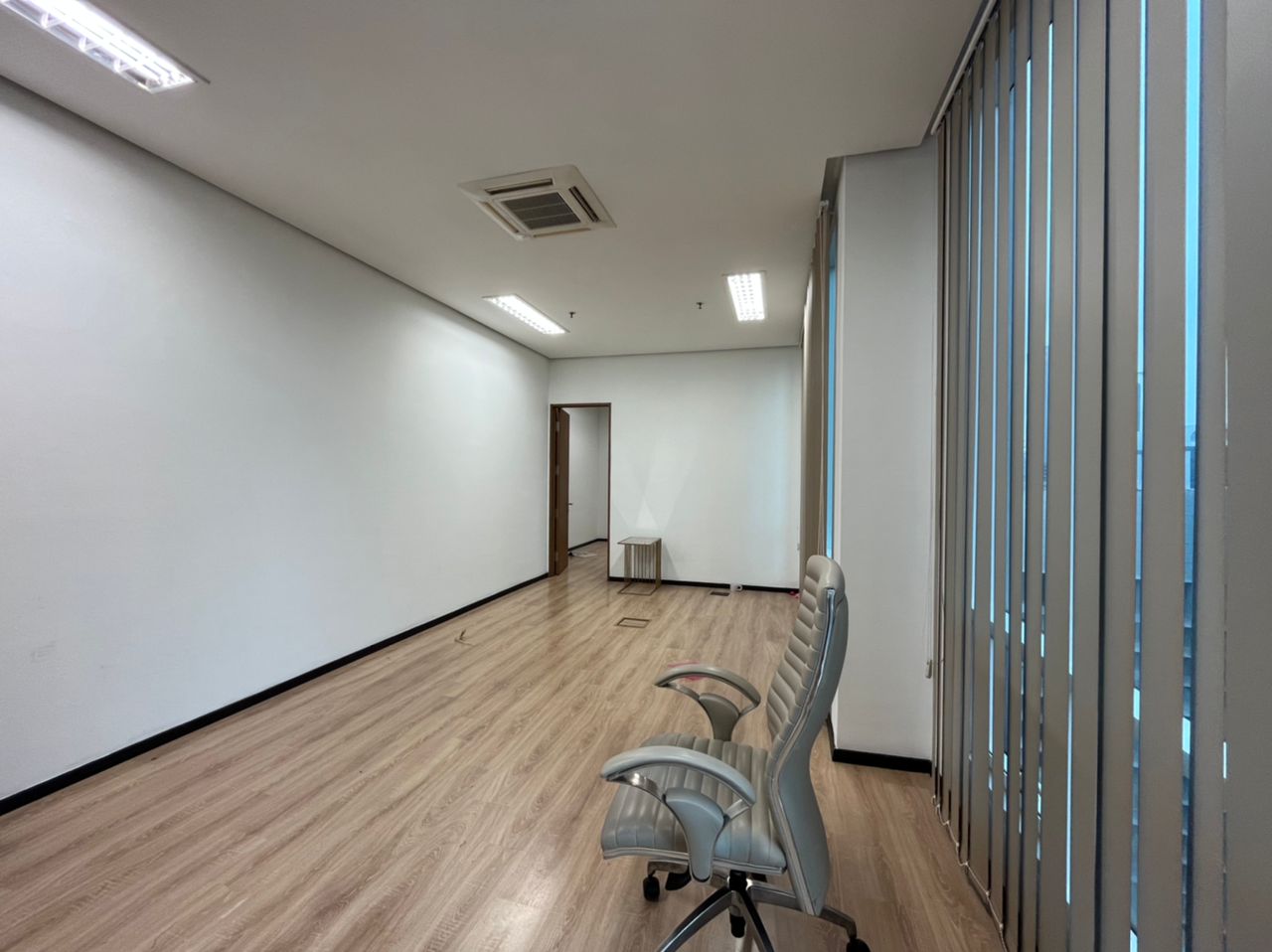 SOHO Suites Office For Rent - photo 2