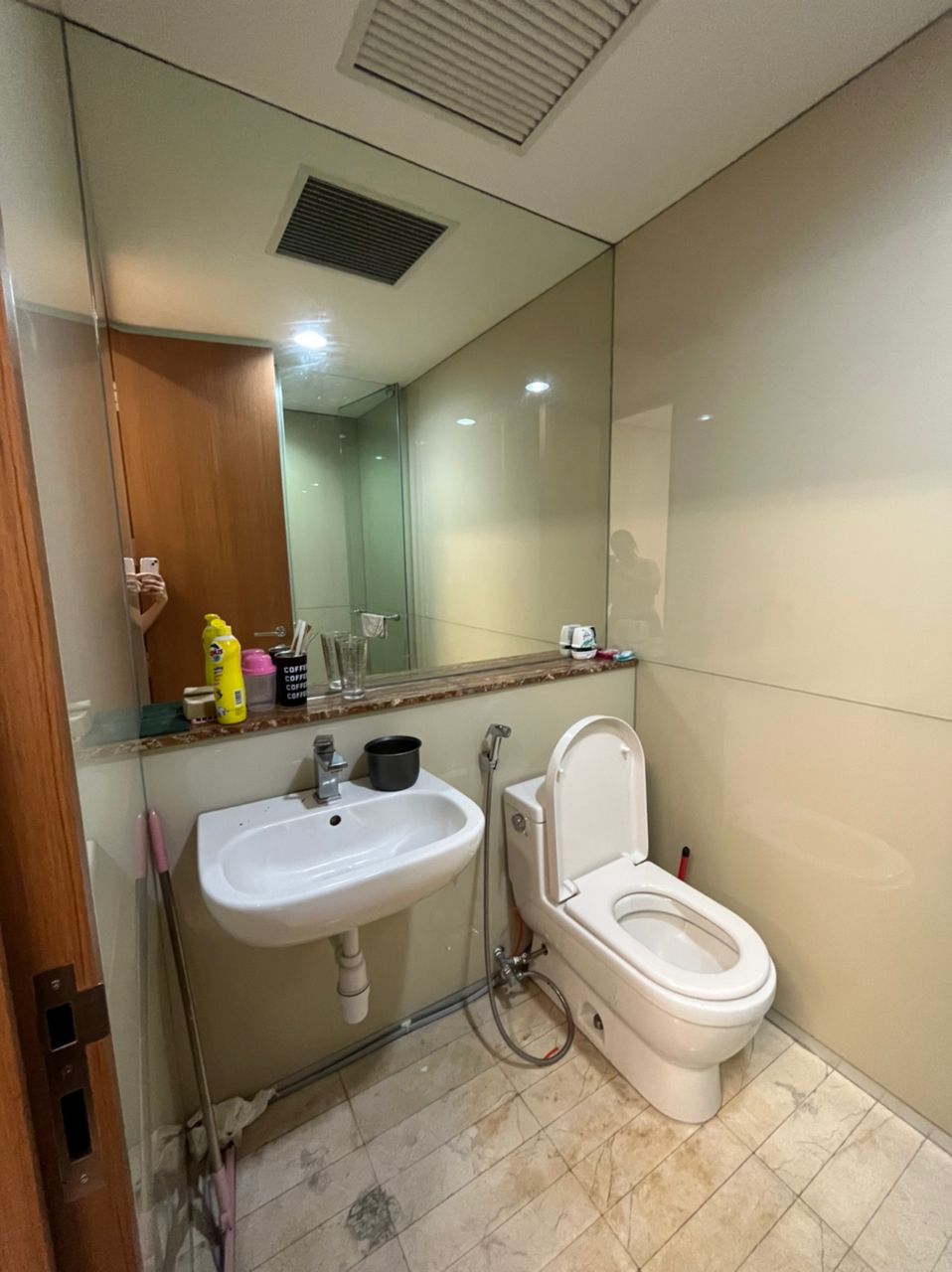 SOHO Suites Office For Rent - photo 4