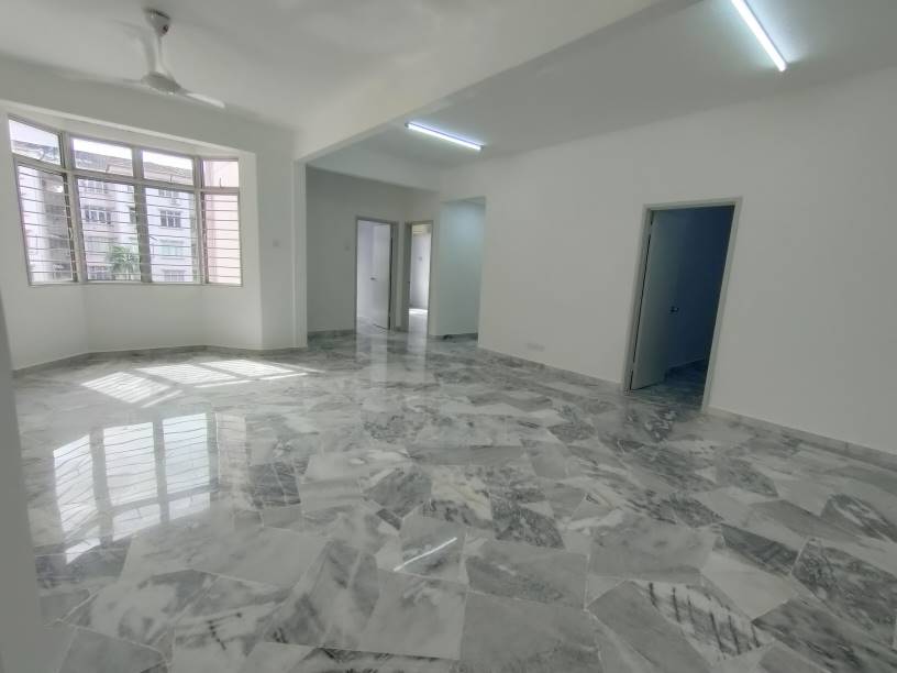 Subang Perdana Court 8 Apartment - photo 2