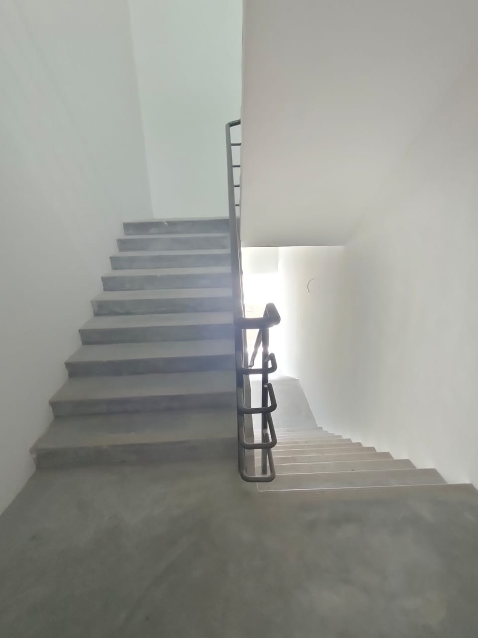 Kota kemuning end lot brand new double storey shop - photo 6