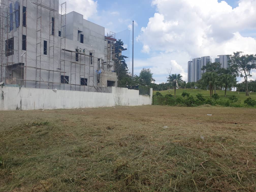 Dual Golf course view bungalow land in Tropicana - photo 4