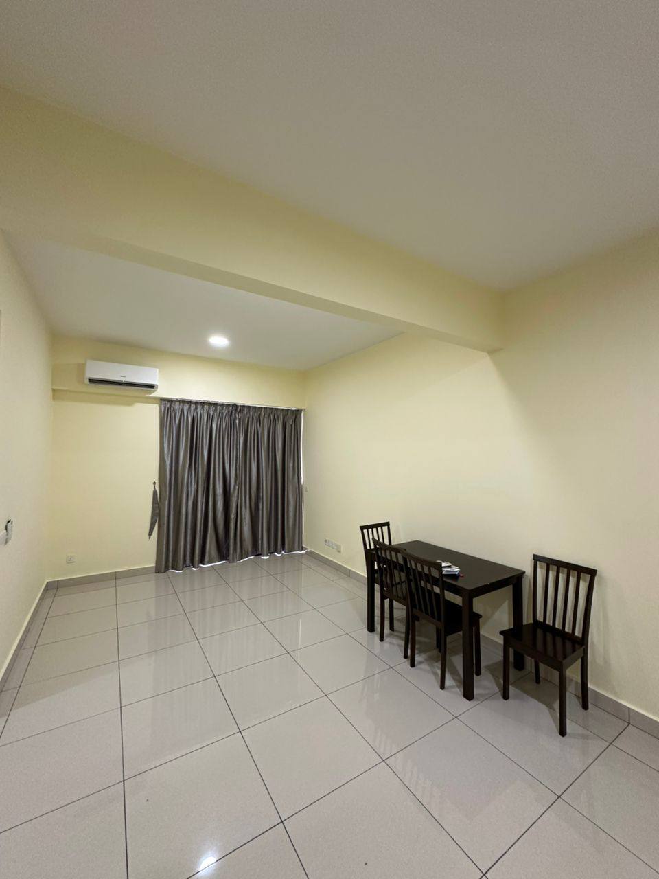 28 Boulevard 28BLVD253