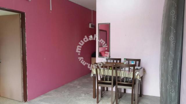 Ruvena Villa, Taman Putra Perdana - photo 3