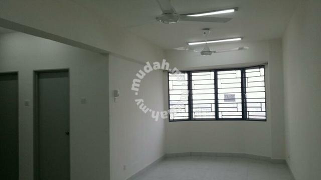 Main Place Residence, USJ - photo 2