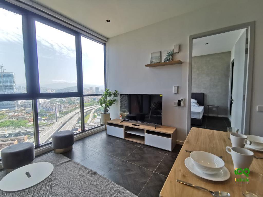 Scarletz Suites - photo 2