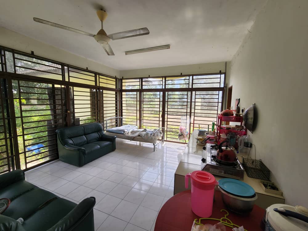 Big Land Two Storey Corner Taman Pengly For Sales - photo 3