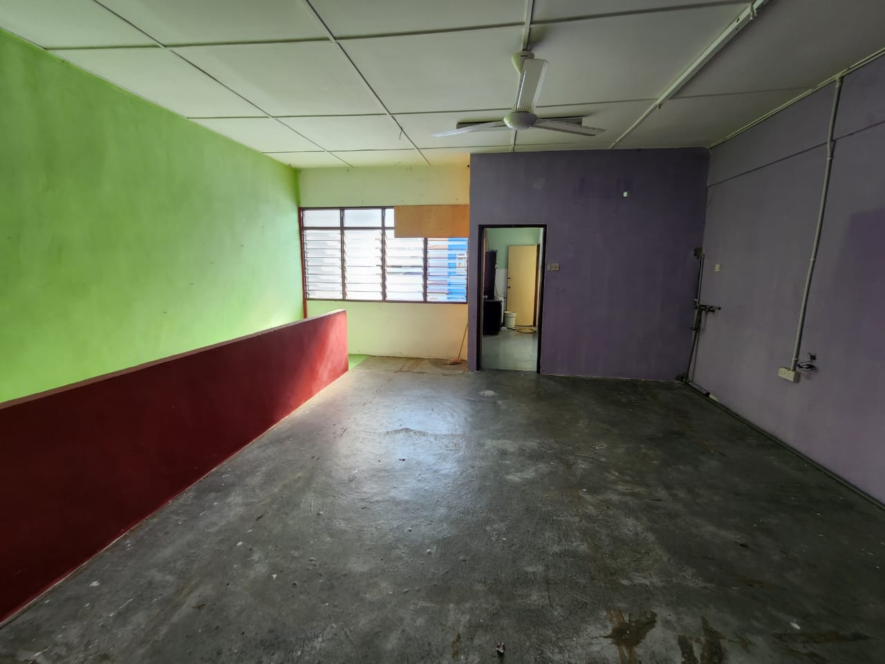 Goodspot For Business Behind Econsave Crowded Area - photo 8