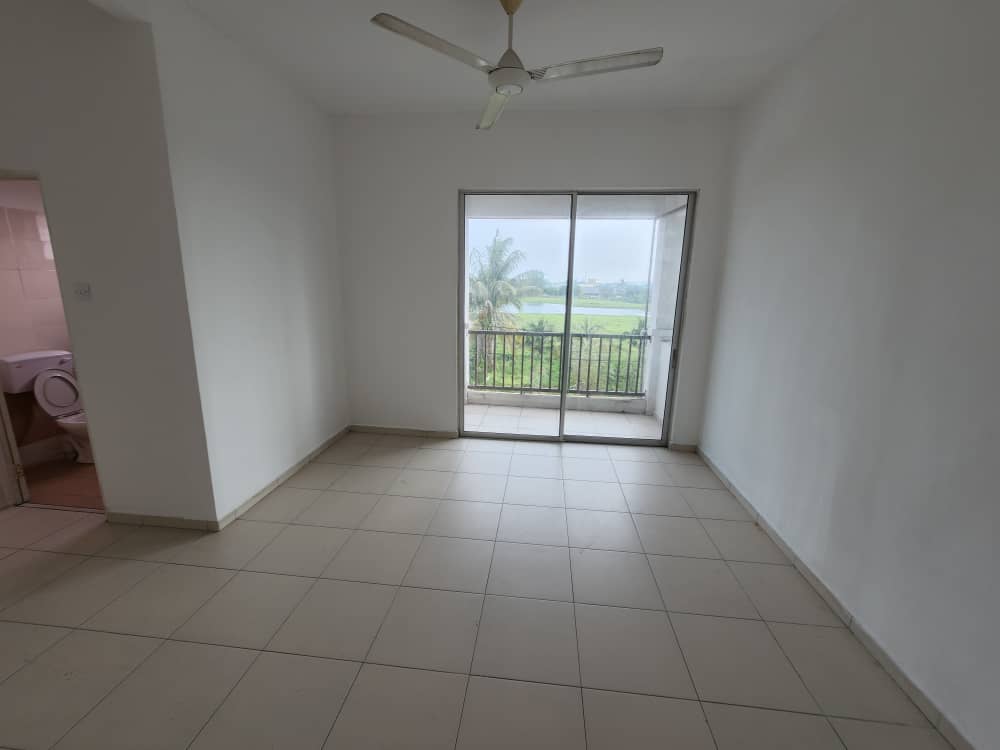 Two Master Rooms Taman Tekkah Two and half Storey - photo 2