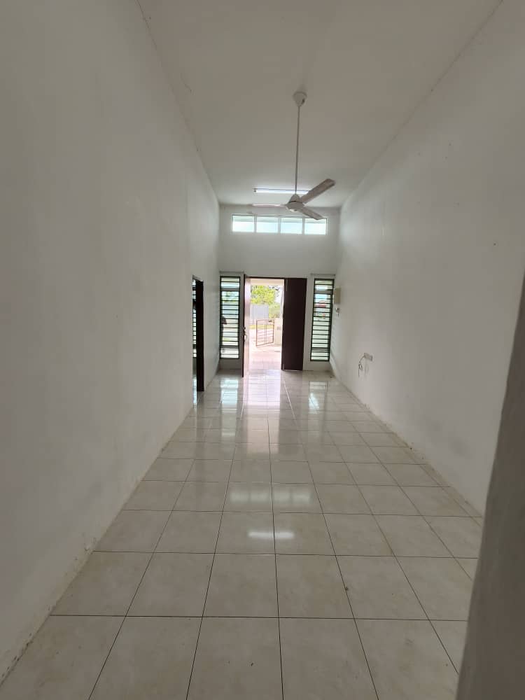 Taman Bagan Serai four Bedrooms - photo 4