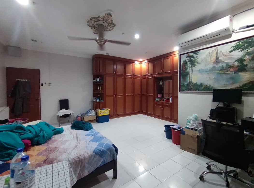 Double Storey Houes Condition Good Near By Town - photo 6