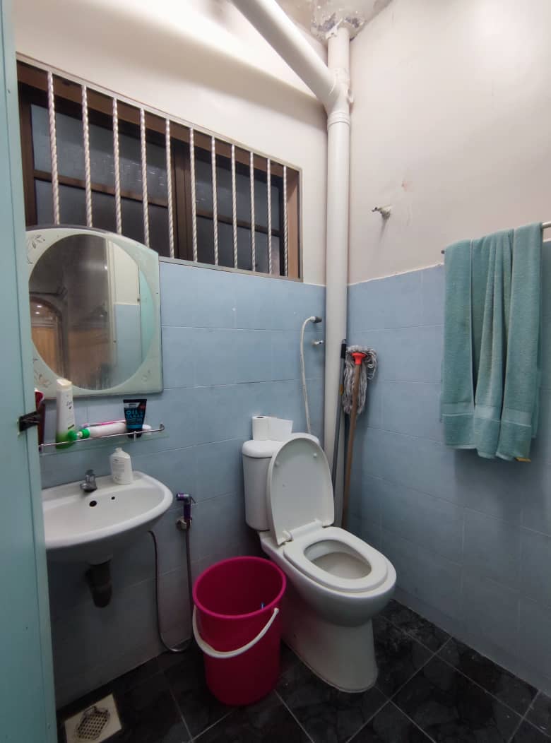 Double Storey Houes Condition Good Near By Town - photo 8