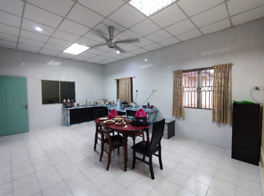 Freehold Single Storey Bungalow Fully Extend - photo 4