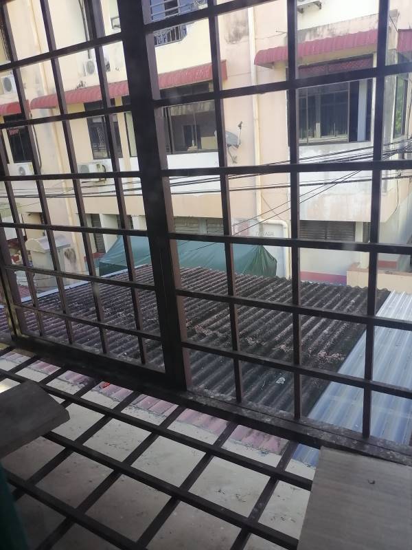 Jelutong Two and Half Storey Terrace Freehold - photo 7