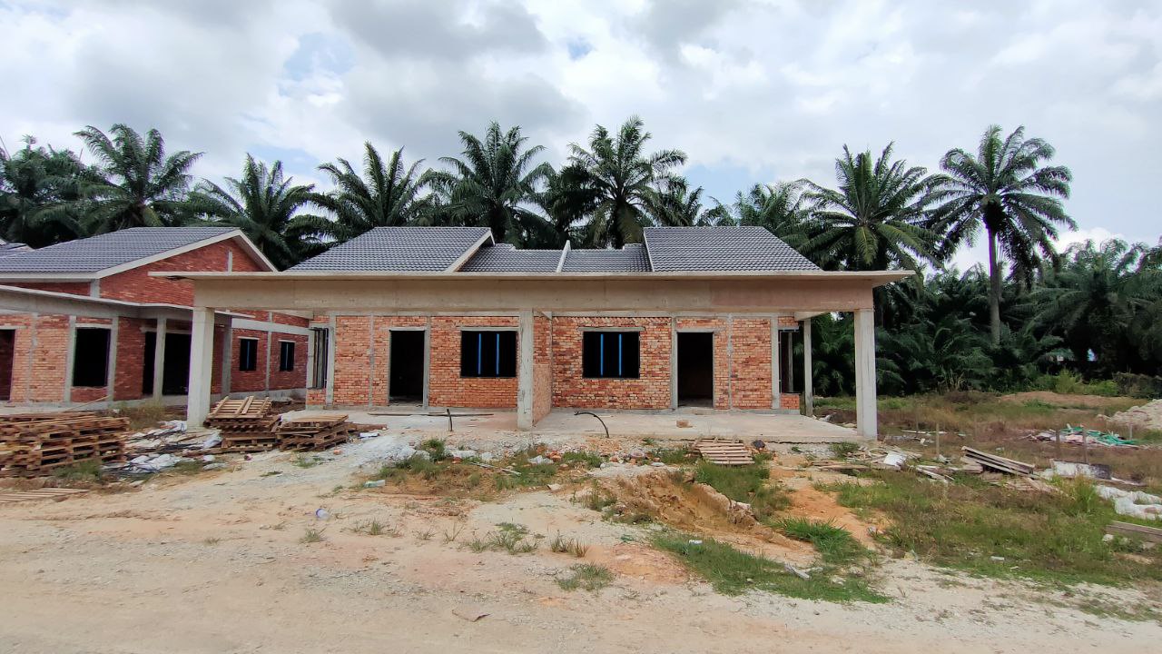 New Project Single Storey Semi-D House Ayer Tawar - photo 2
