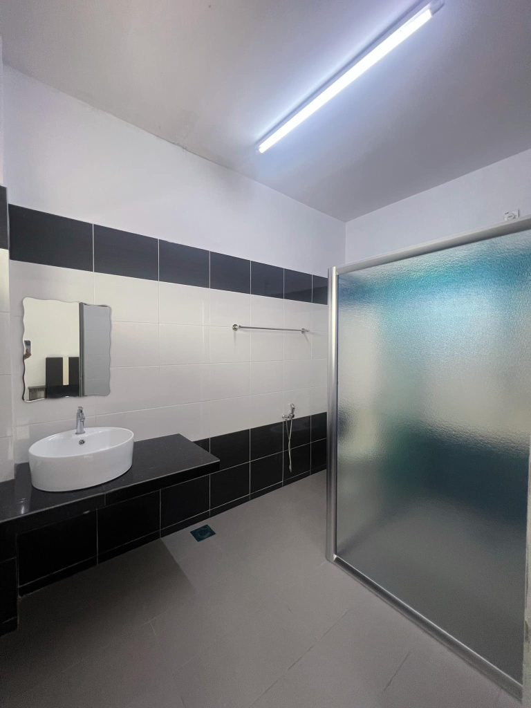 Taman Suria Fully Furnished Two and a Half Storey - photo 7