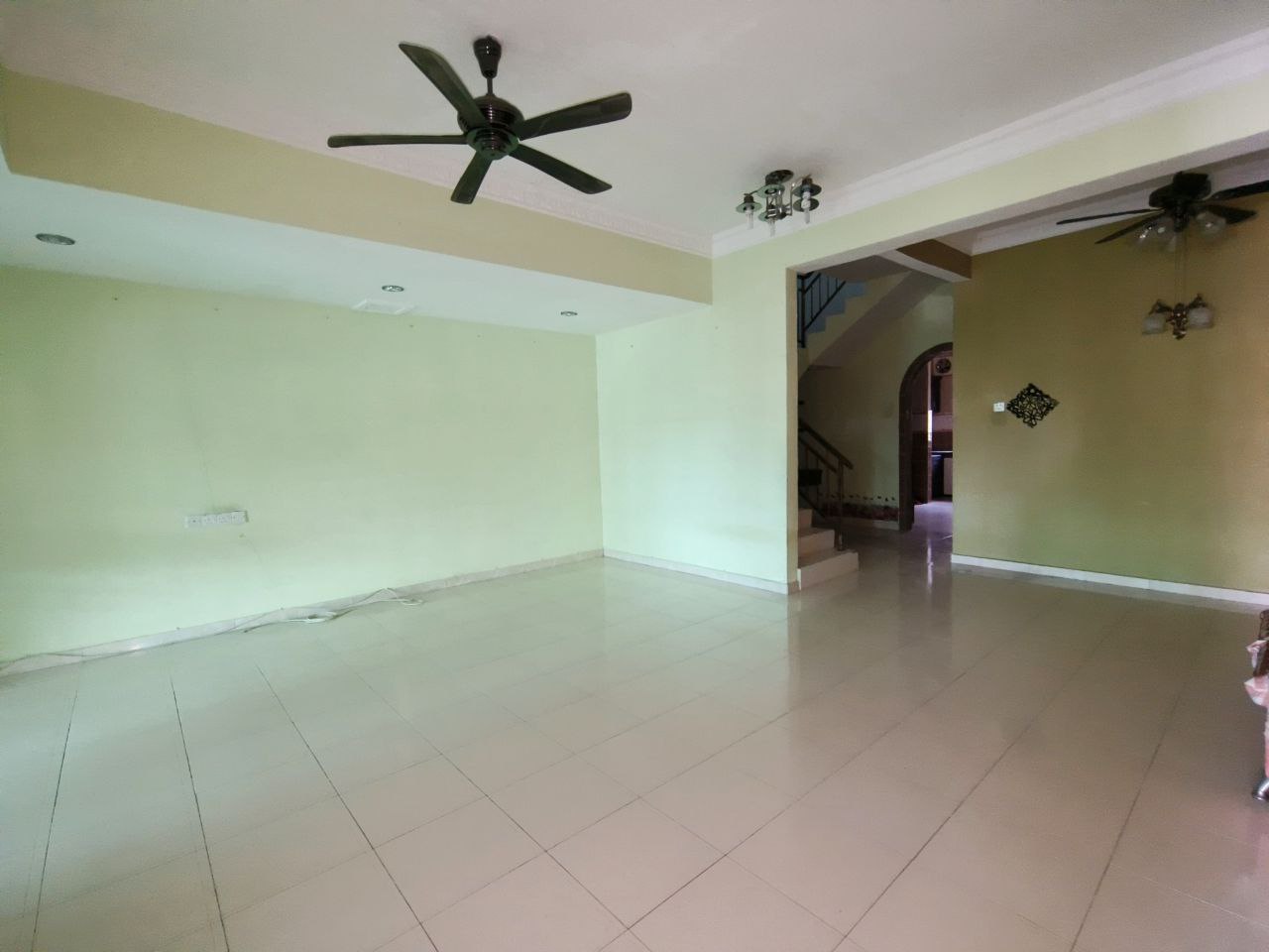 Below Market Price Two Storey Kamunting - photo 2