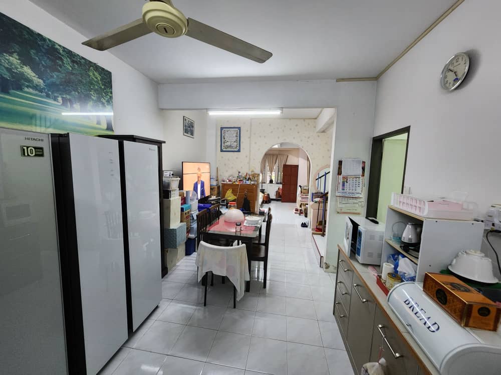 Freehold Double Storey Taman Bukit Mas Taiping - photo 3