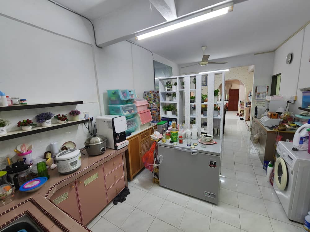 Freehold Double Storey Taman Bukit Mas Taiping - photo 4