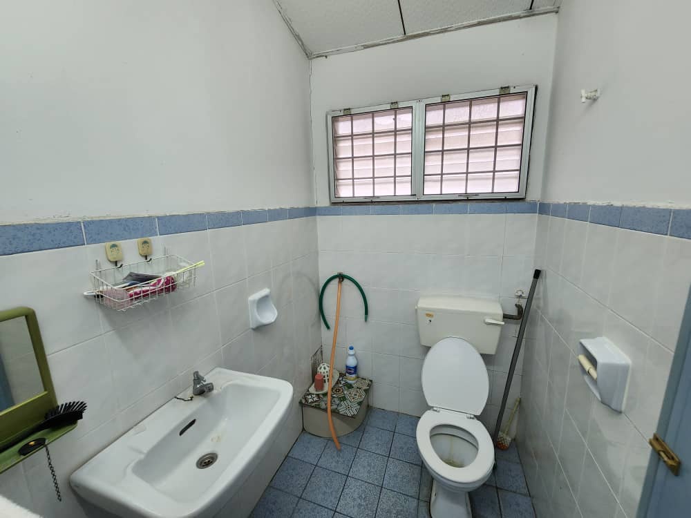 Freehold Double Storey Taman Bukit Mas Taiping - photo 9