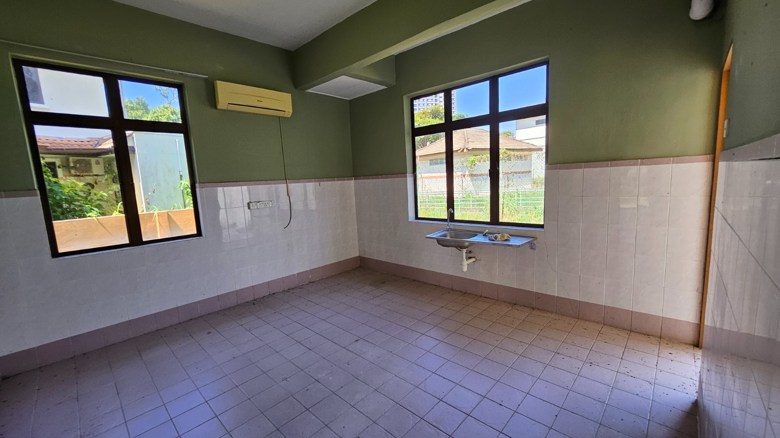 Double Storey Semi-Detached Jalan Sungai Emas - photo 2