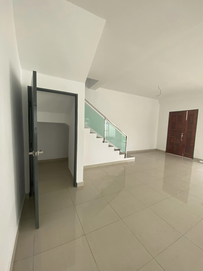 Freehold Double Storey Semi D Taman Aor Damai - photo 2