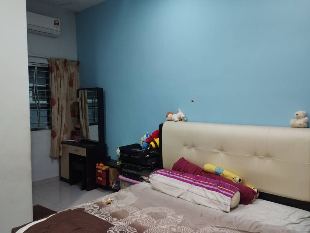 Freehold Double Storey Taman Simpang Bersatu - photo 6