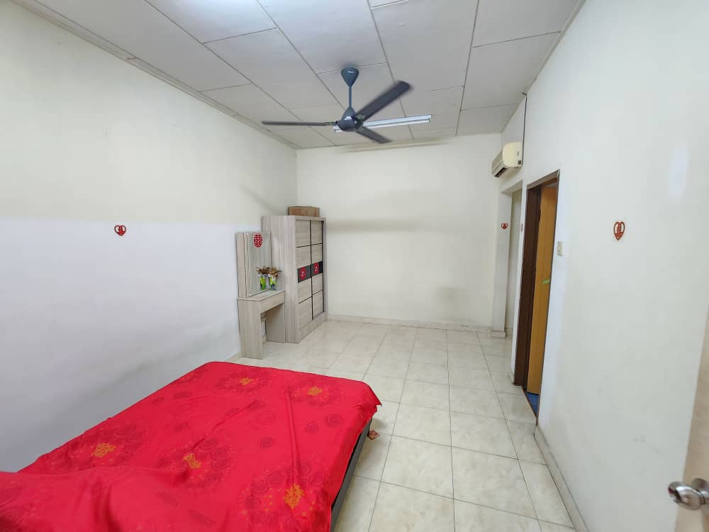 Below Market Value Freehold Taman Matang Utama - photo 10